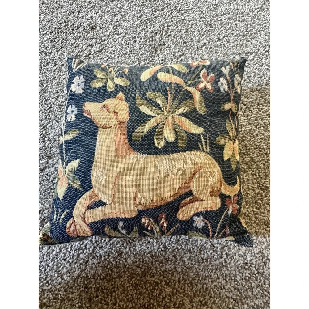 English Dog In‎ Garden Pillow 8x8